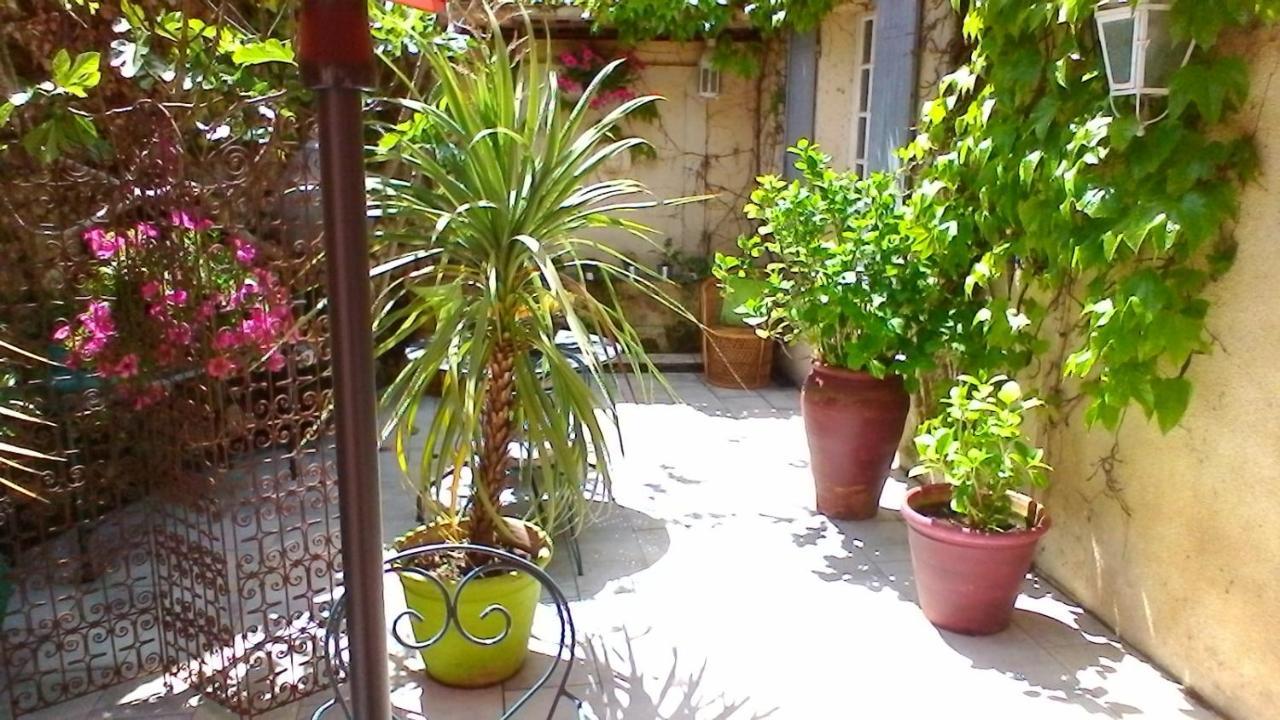 Le Domaine De La Lezardiere B&B Espiet Exteriér fotografie